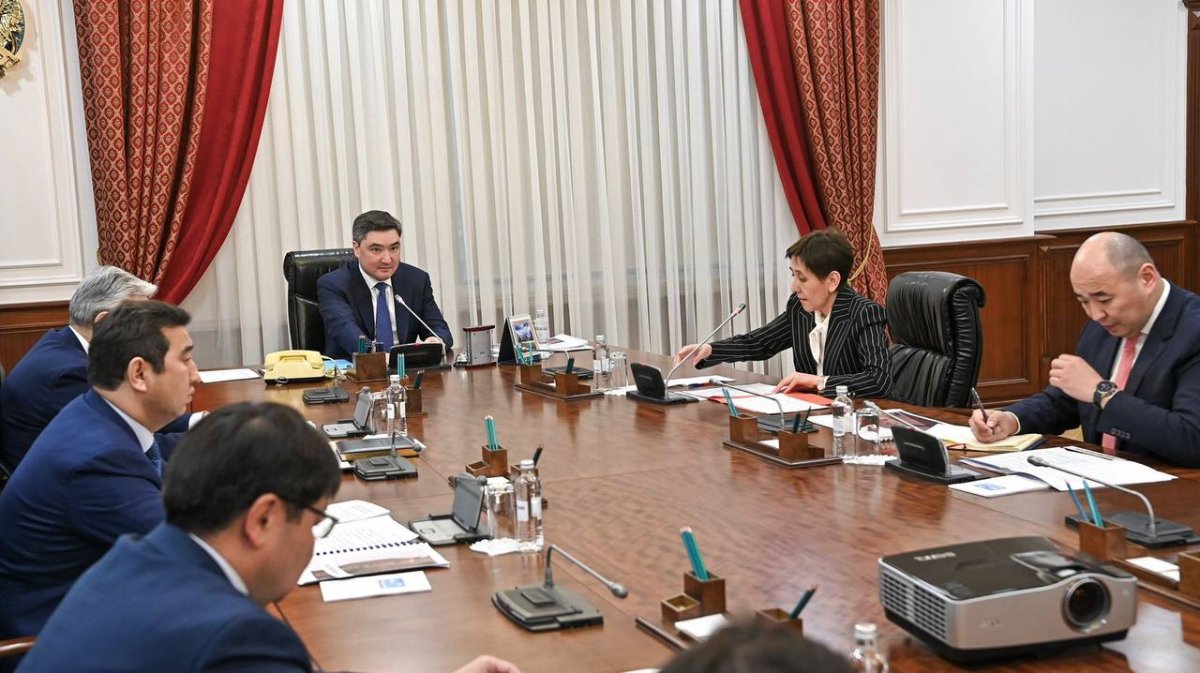 Детей из пострадавших от паводков регионов обеспечат обучением в школах-интернатах «Дарын» и НИШ