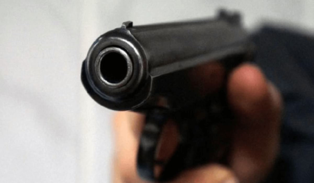 Стамбұлда оқушы мектеп директорын атып өлтірді