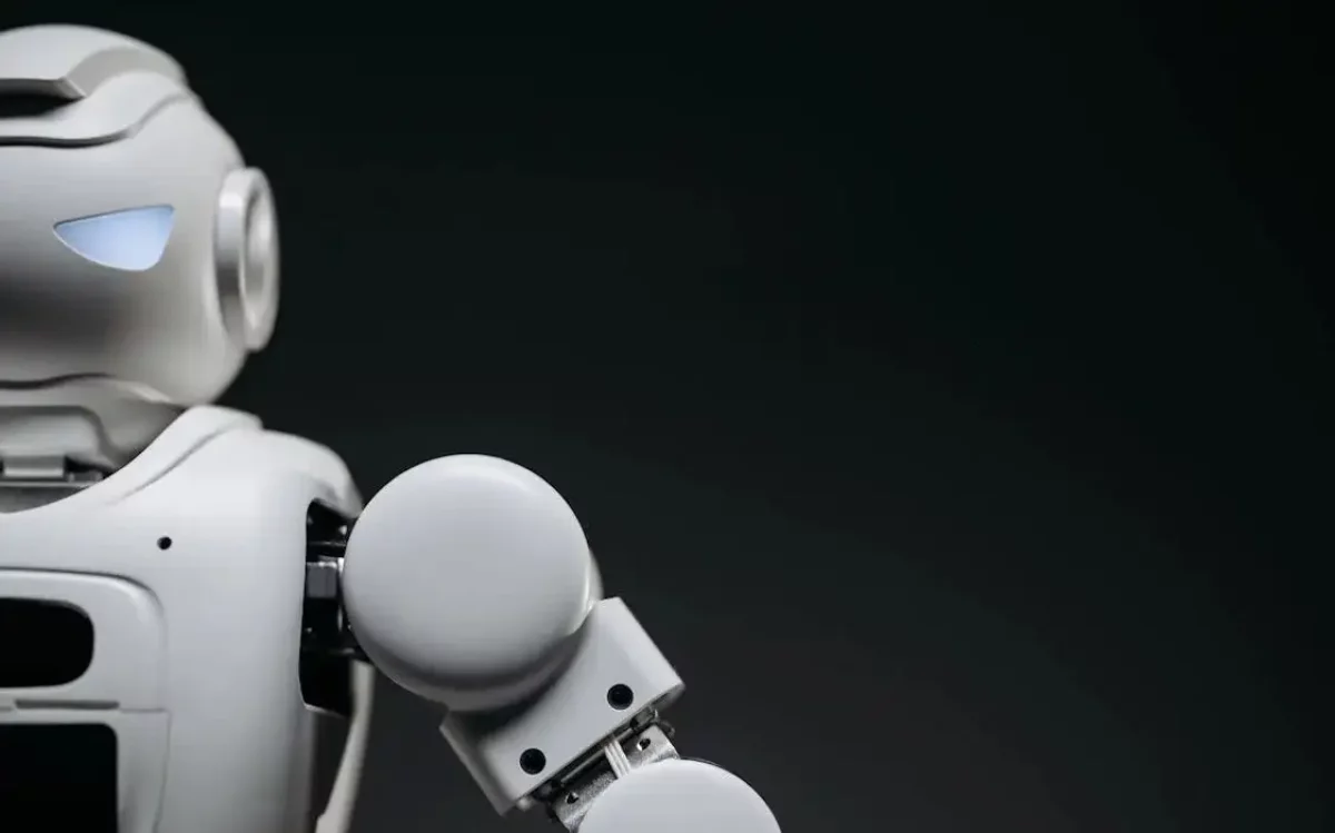 Робот сот орындаушы 3 мыңға жуық айыппұл өндірді