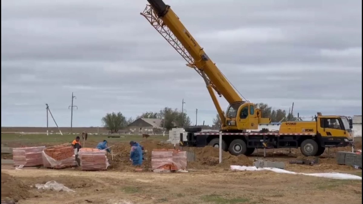 Қостанай облысында су тасқынынан зардап шеккендерге үй салынып жатыр