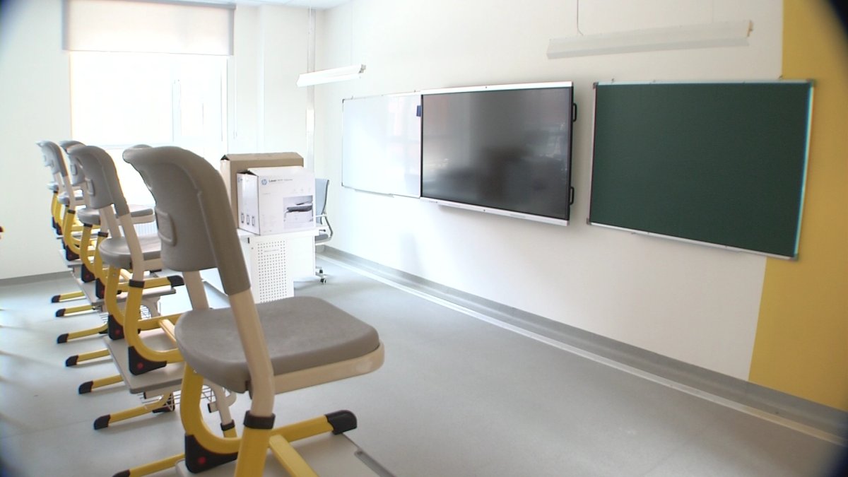 "Жаңа мектеп жаңа серпін береді", - Н. Еламанов