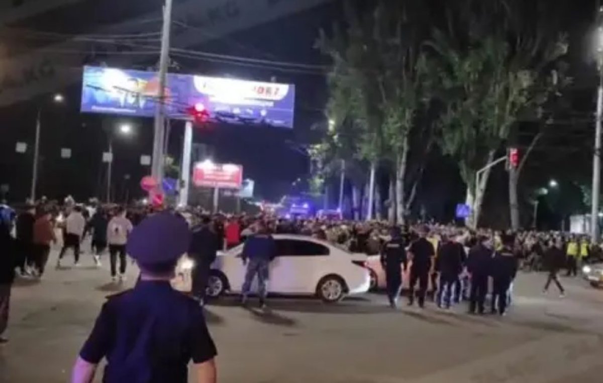 Бішкекте төбелестің арты жаппай тәртіпсіздікке ұласты
