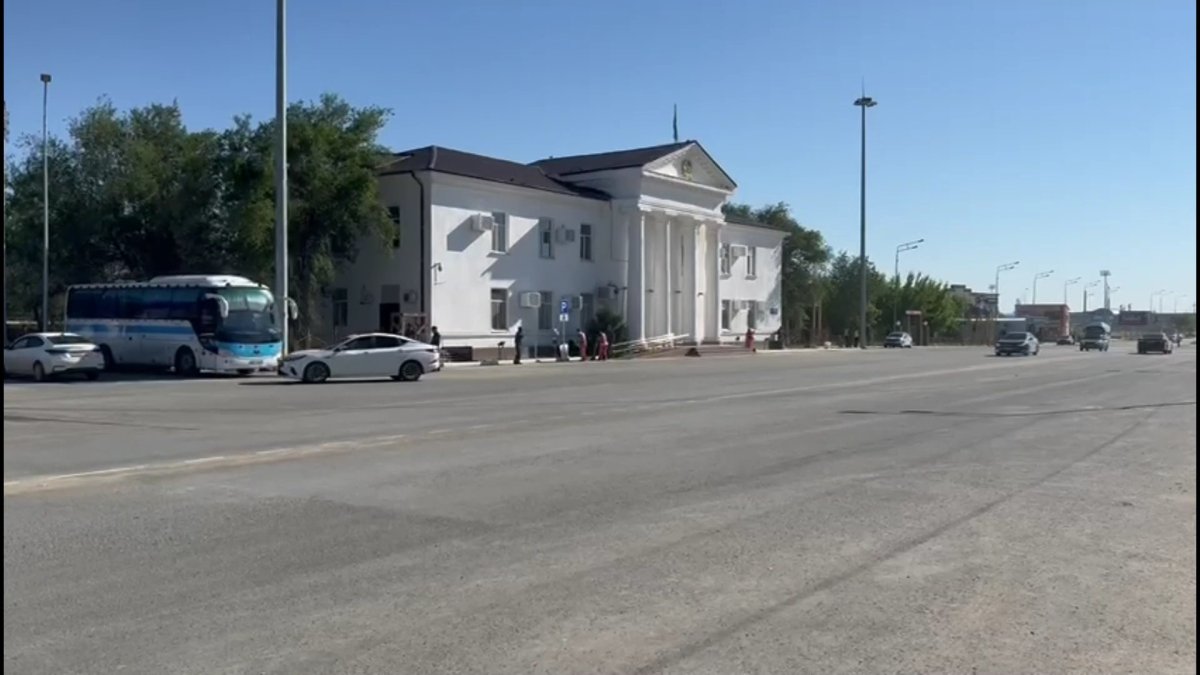 В Кульсары завершилось мирное собрание жителей пострадавших от паводков