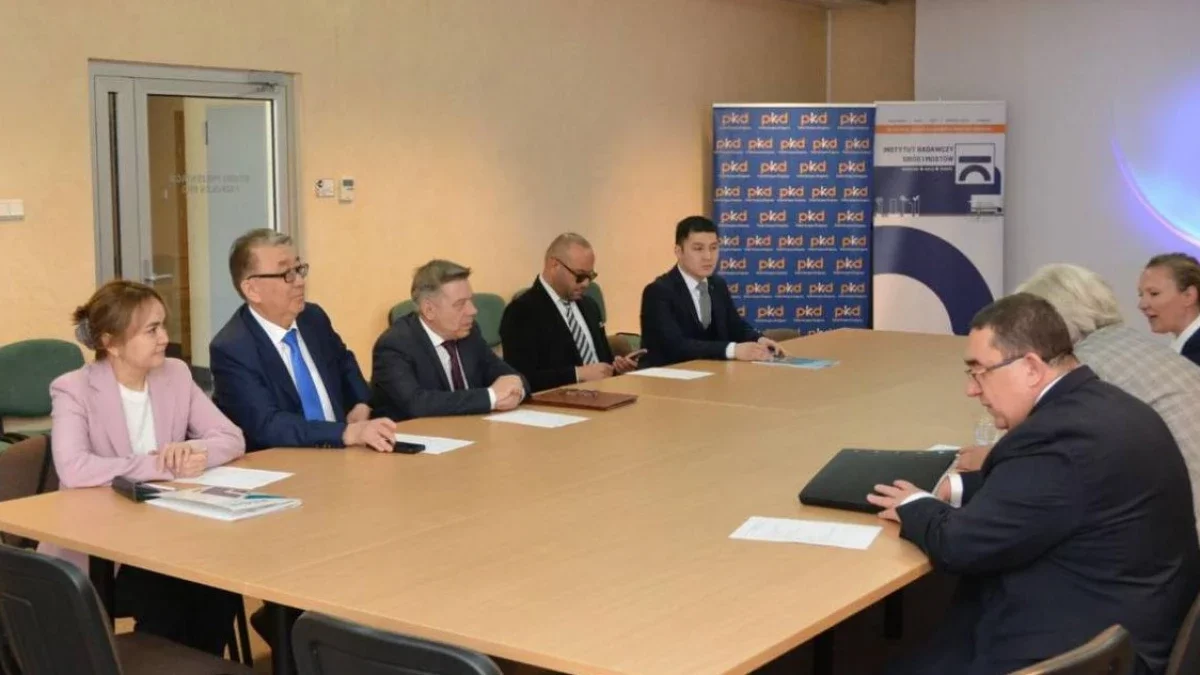 Қазақстан мен Польша жол саласын дамытатын ғылыми жобаларды бірлесе жүргізеді