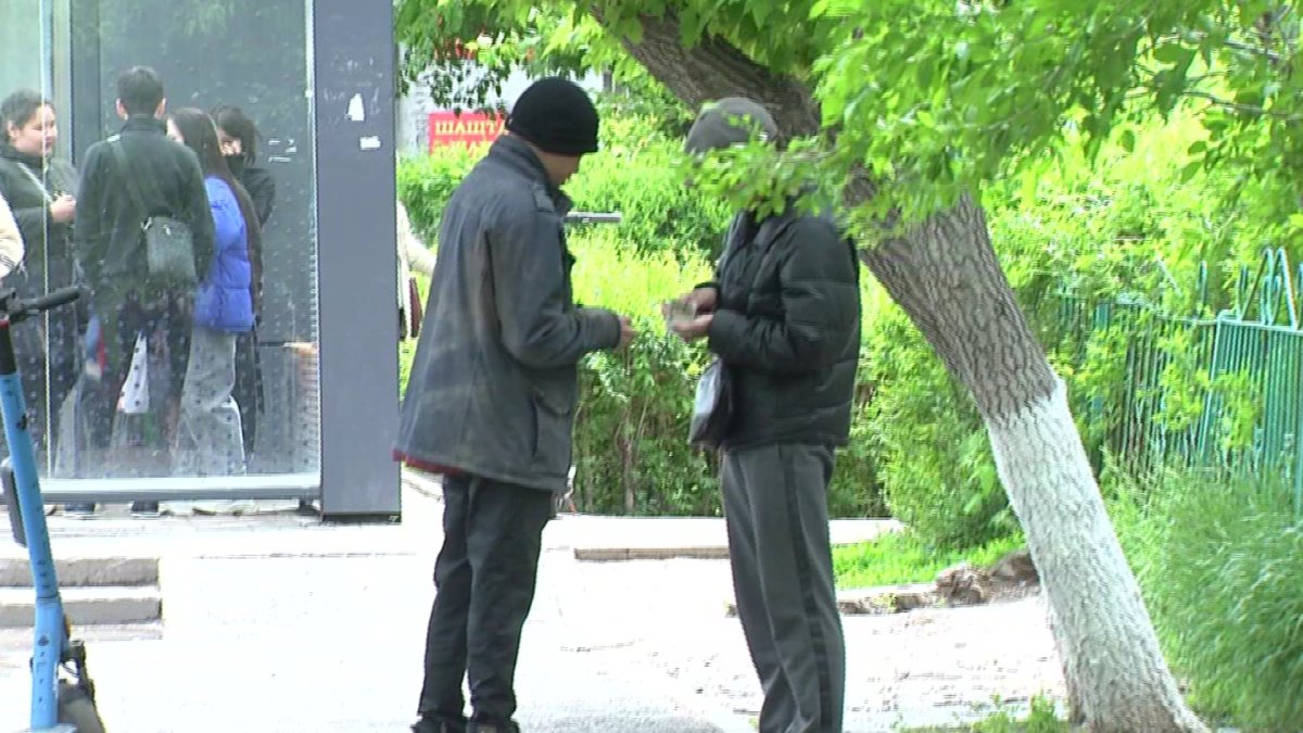 Қайыр сұрап, көше кезгендер көбейіп барады