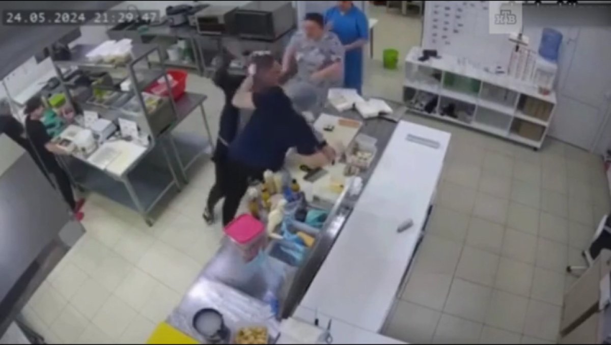 Сосед зарезал повара суши-лавки из-за запаха в квартире