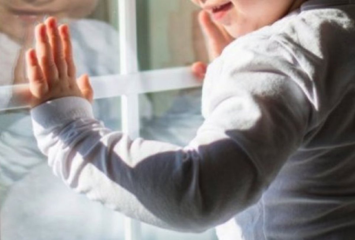 Екібастұзда үш жасар бала терезеден құлап кетті