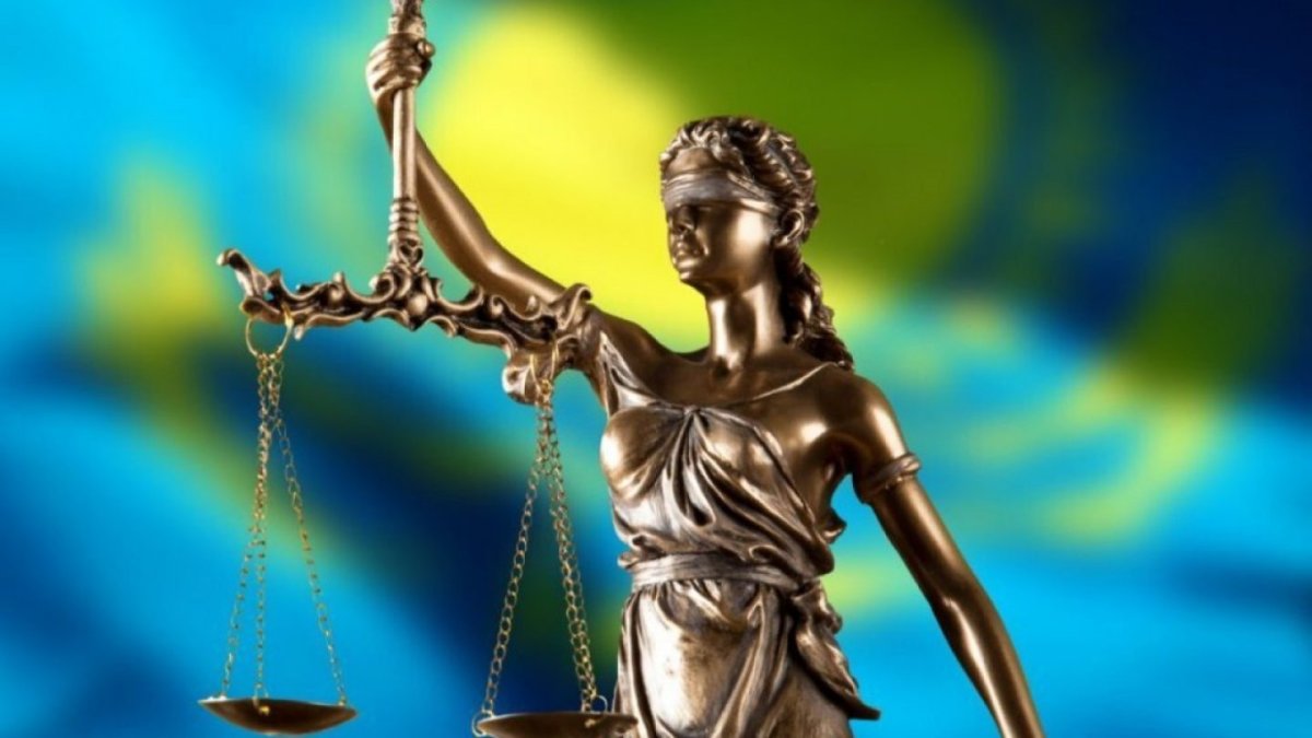 Бүйіріне пышақ тыққан: Павлодар облысында ер мен әйел сотта татуласқан