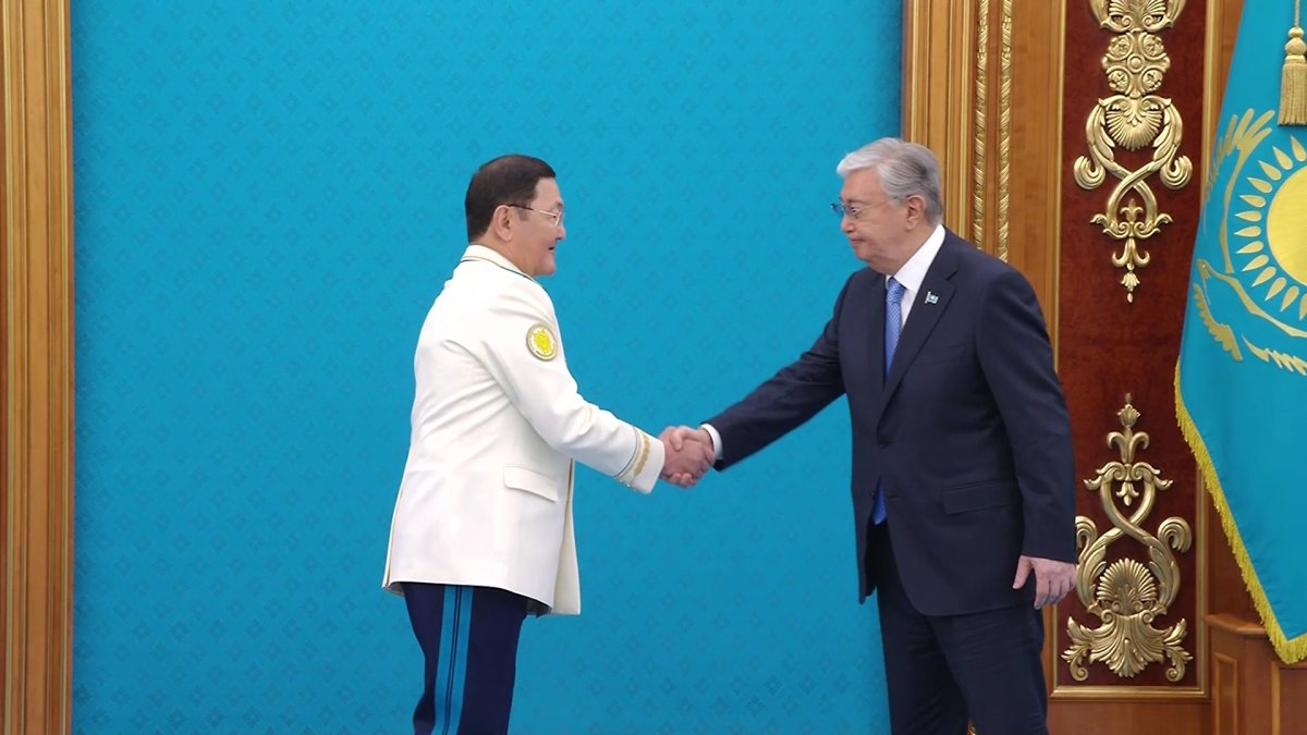 "Жеңіс күнін жақындатуға атсалысқан майдангерлер мен тыл еңбеккерлеріне әрқашан құрмет көрсетіледі", - Президент