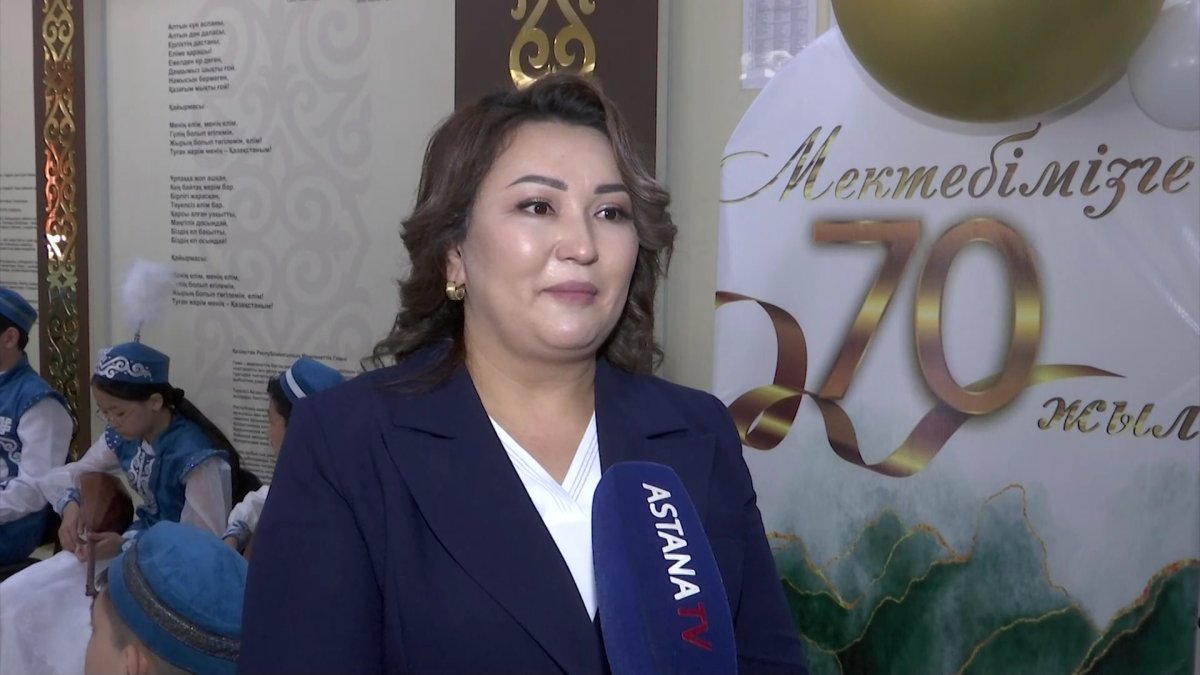 Алматинские выпускники 32 школы встретились спустя полвека