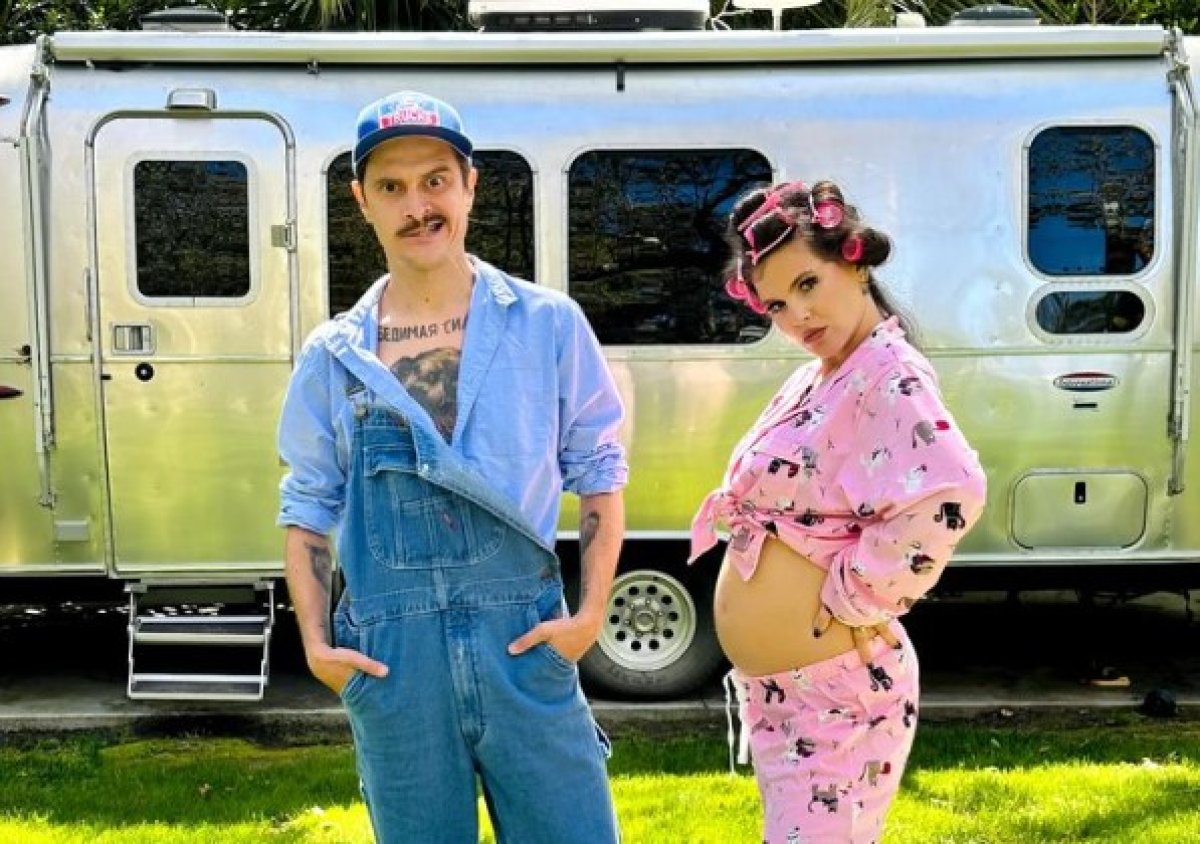 Лидеры группы Little Big сообщили, что станут родителями, но их обвинили в хайпе