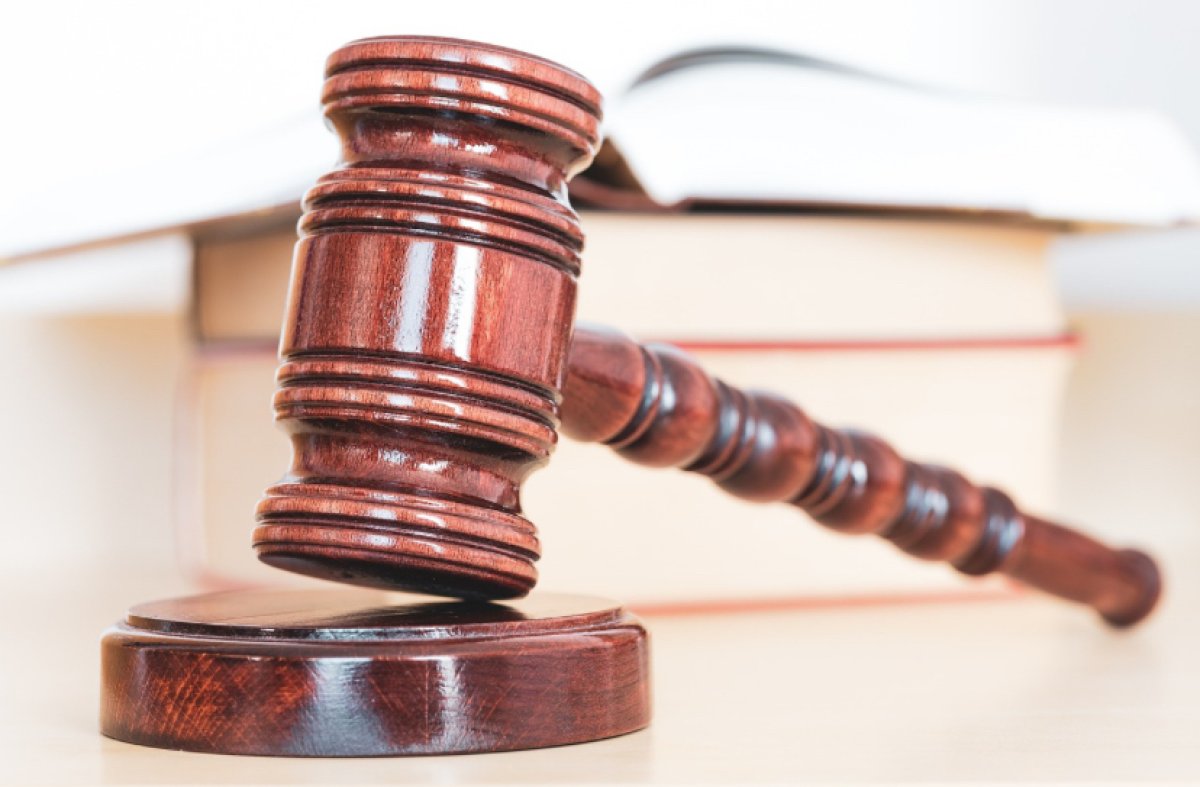 Задушил и оставил с тремя детьми: жителя Актюбинской области осудили за убийство бывшей жены