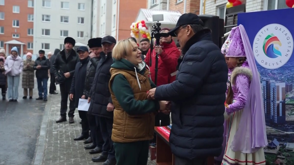 Новые дома для очередников утопают в нечистотах в Петропавловске -  Телеканал «Астана»