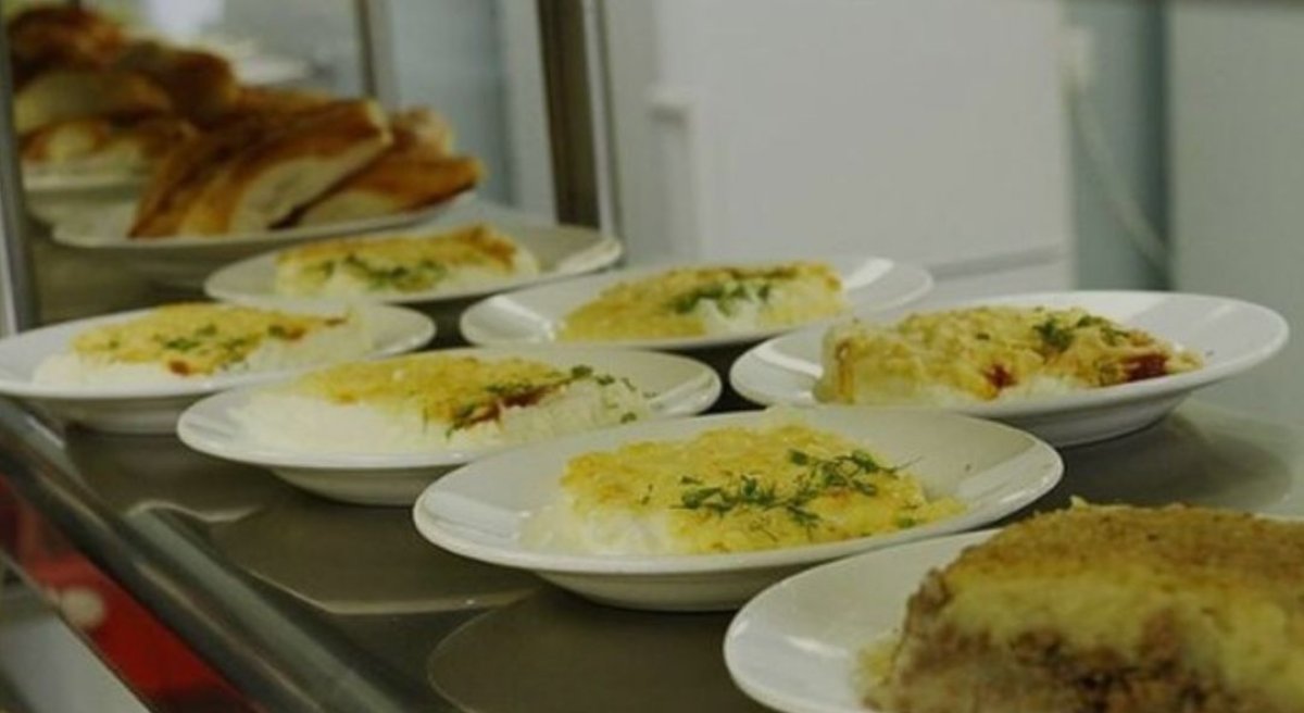 Мектепте мерзімі өткен тамақ бергендерге айыппұл салынды