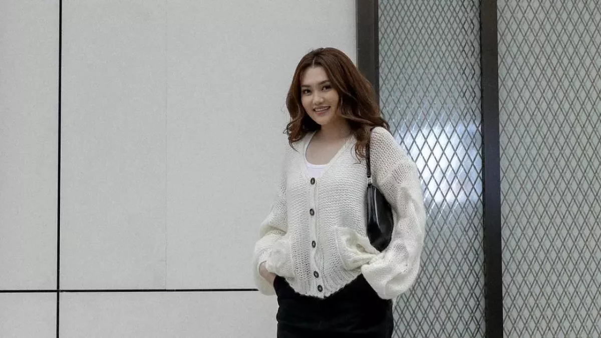 "Өмір қысқа": әнші Ерке Есмахан өзіне жазылатын жағымсыз пікірлерді қалай қабылдайтынын айтты