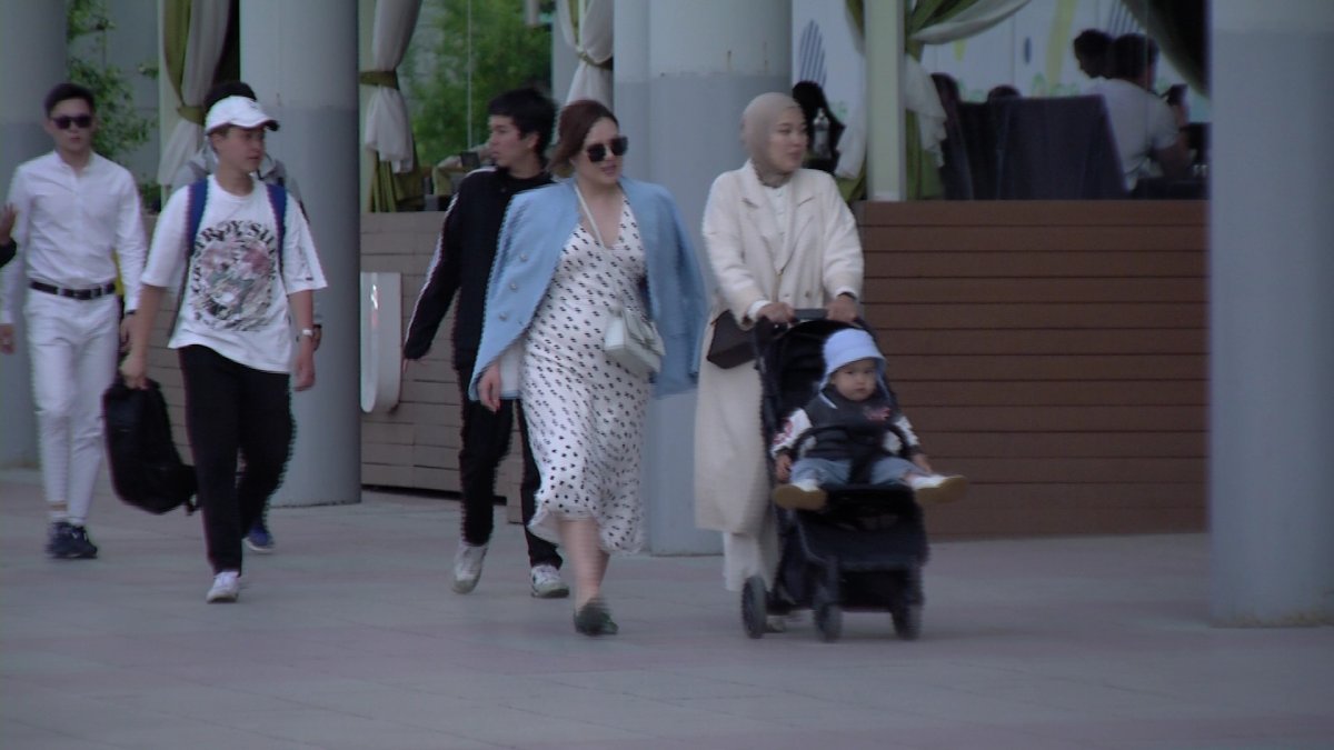 Количество получателей АСП в Казахстане сократилось на треть