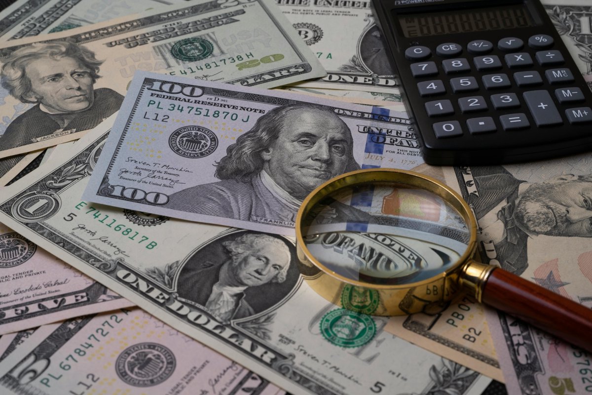 Быть осторожнее при обмене валюты призвали казахстанцев