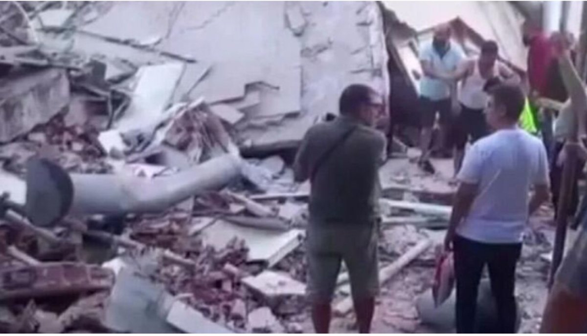 Жилая многоэтажка обрушилась в Стамбуле: есть погибшие