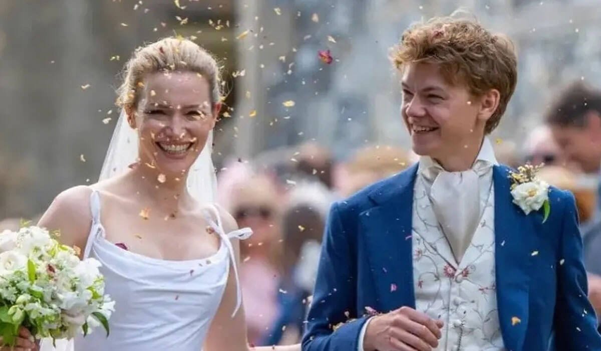 Илон Масктың бұрынғы әйелі тұрмысқа шықты