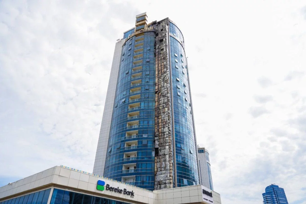 Пожар в элитном ЖК Астаны: кто профинансирует ремонт квартир и фасада?