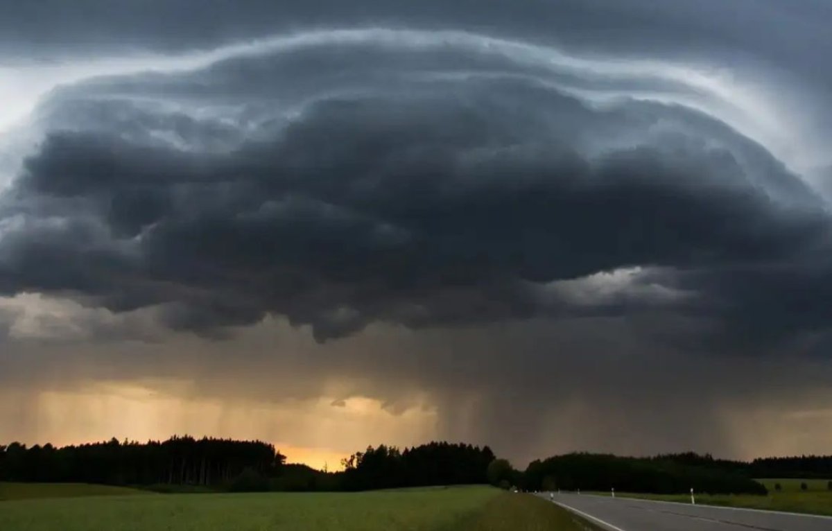 Чехияда найзағайдан зардап шеккендер саны 18-ге жетті