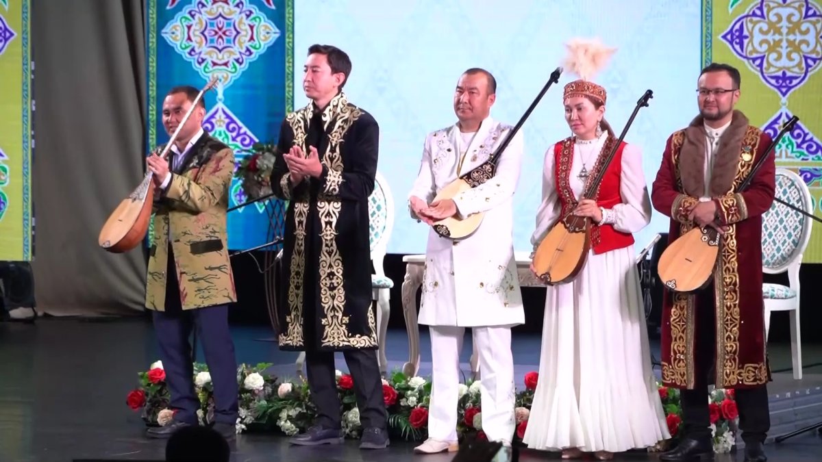 Қостанайда халық ақыны Қонысбай Әбілдің туғанына 70 жыл толуына орай республикалық ақындар айтысы өтті