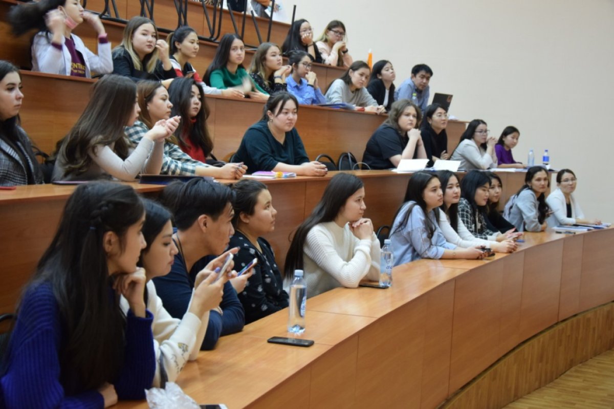 Студенттердің, магистранттардың және докторанттардың стипендиясы 1 қыркүйектен бастап көбейеді
