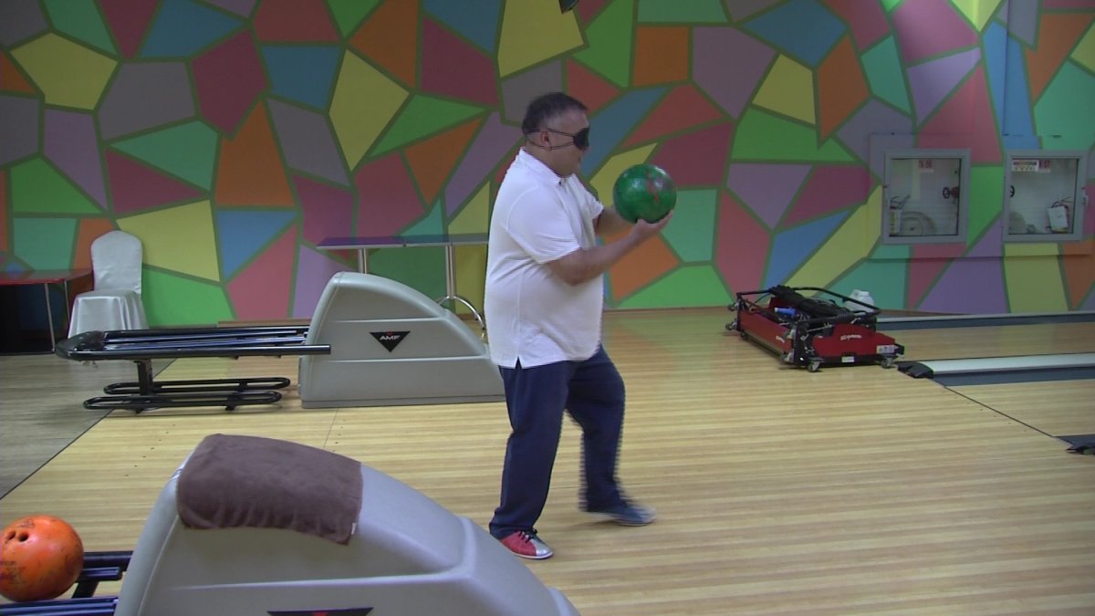 Астанада мүгедек жастар қоғамының ұйымдастыруымен боулинг ойыны өтті