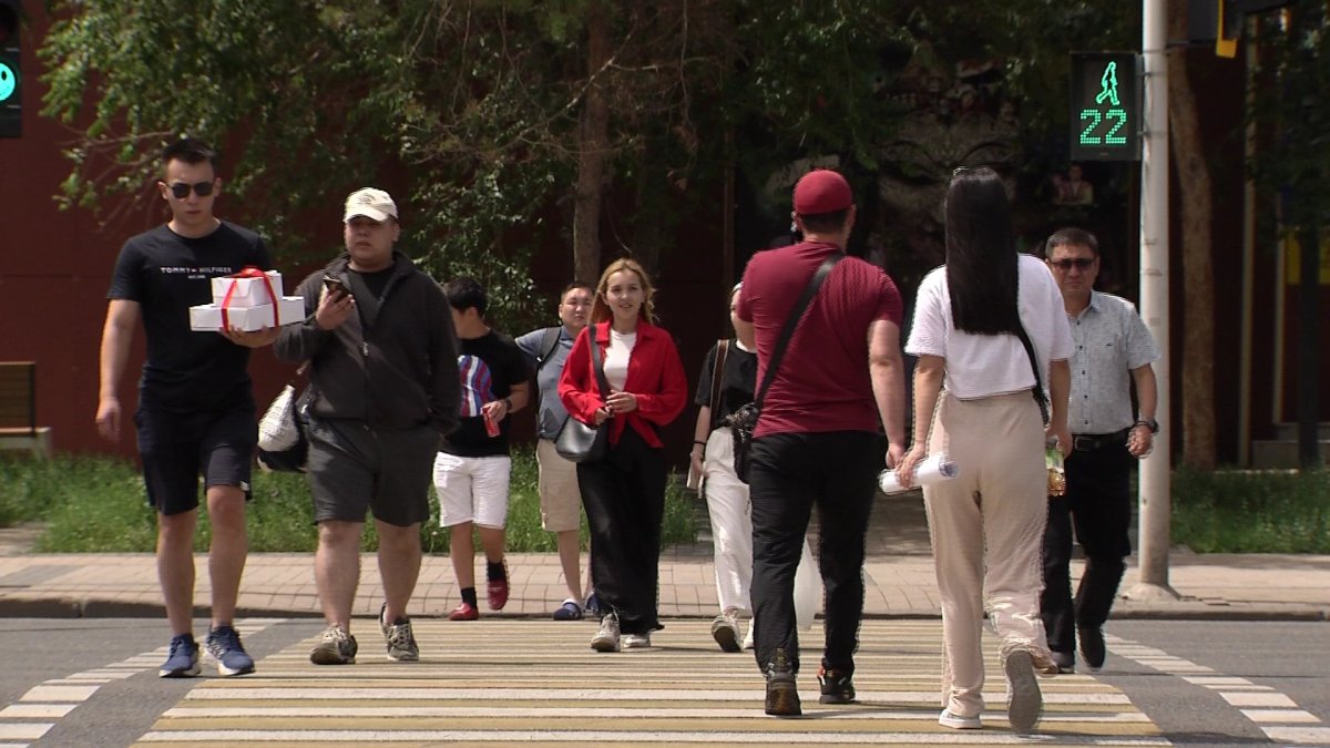 Почти 70% казахстанцев считают, что страна движется в правильном направлении,- опрос КИСИ