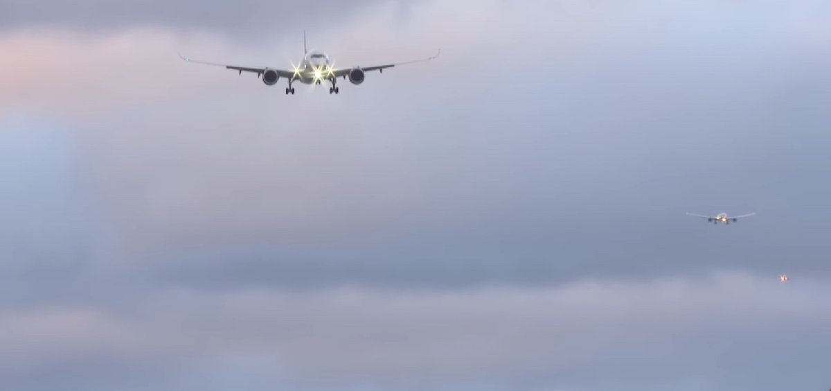 Boeing экстренно сел после сильной турбулентности в Бразилии: есть пострадавшие