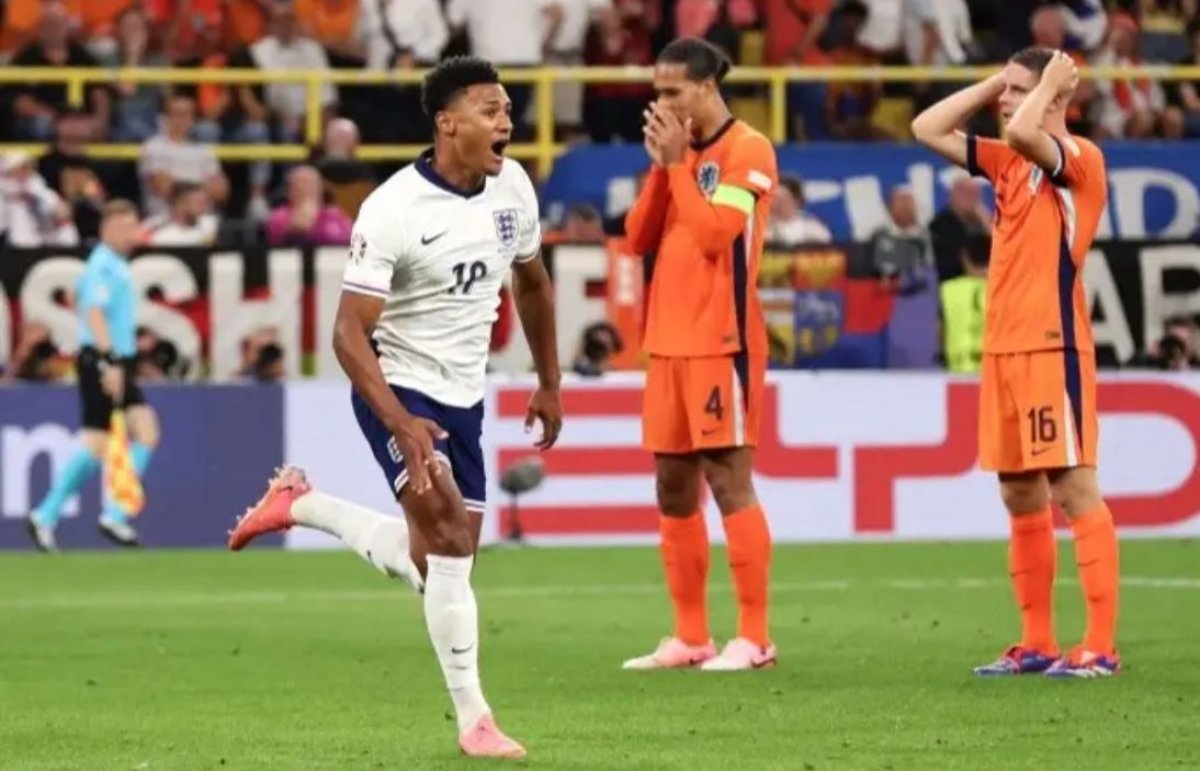 Англия құрамасы Еуропа чемпионатының финалына шықты