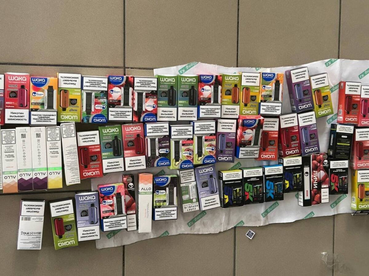 Вейпы на миллион тенге изъяли в Таразе