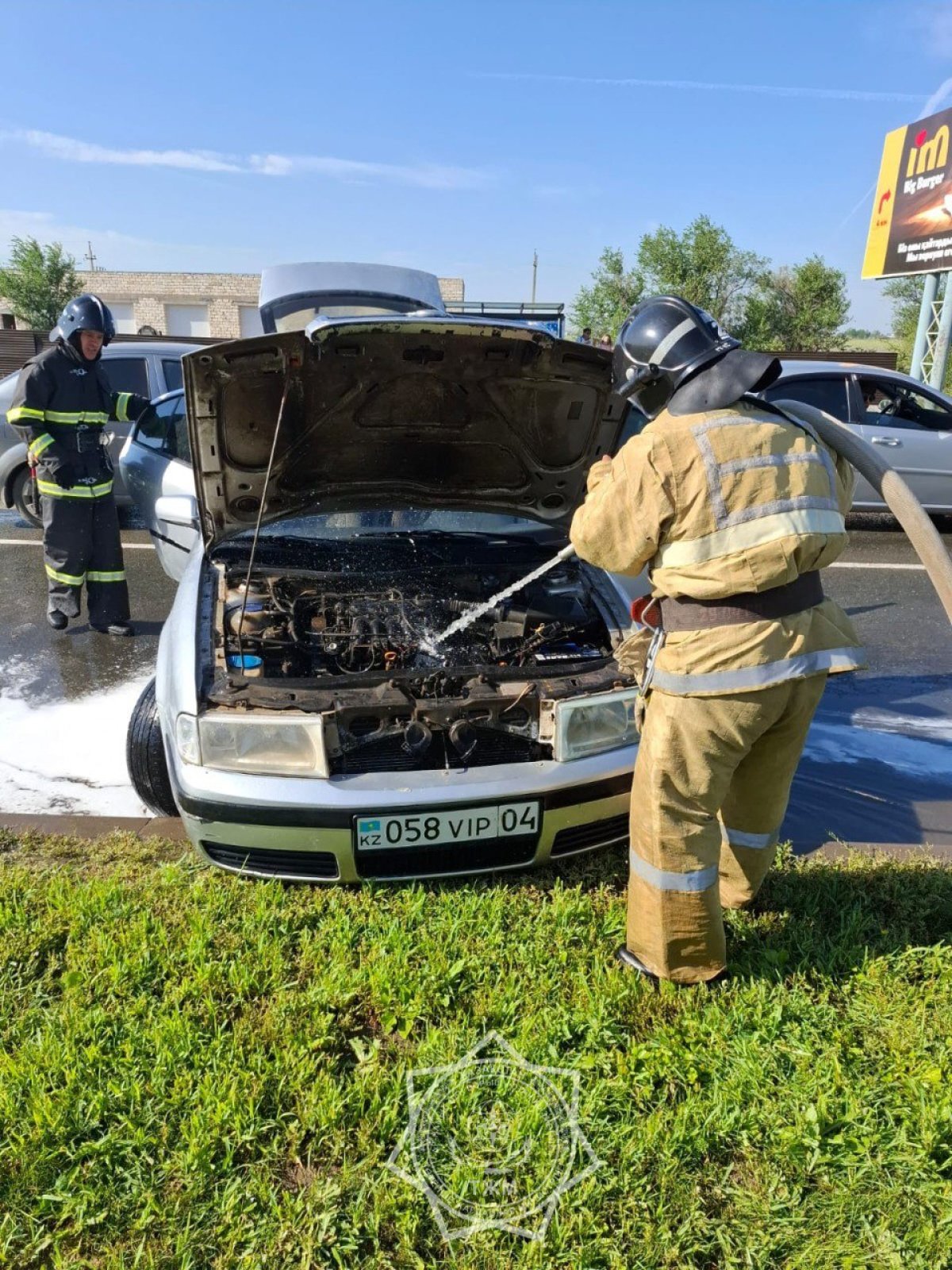 Ақтөбе қаласында жеңіл автокөлік өртенді