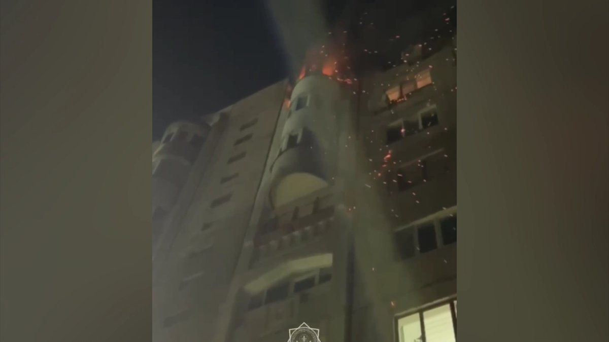 Алматыда көпқабатты тұрғын үйден өрт шықты