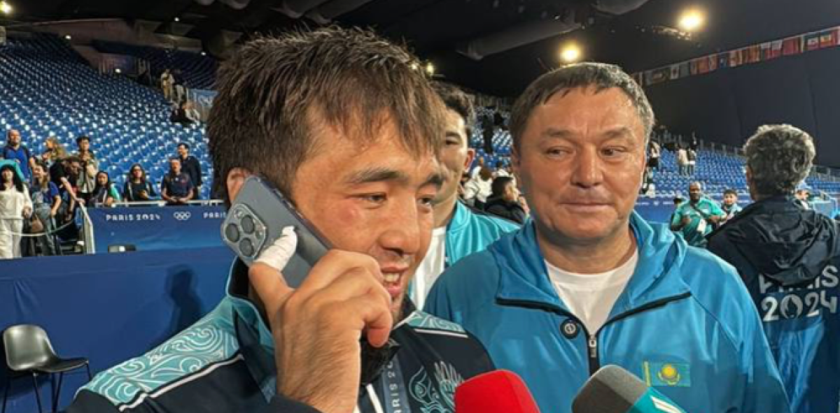 Токаев позвонил Сметову и поздравил его с победой на Олимпиаде (ВИДЕО)