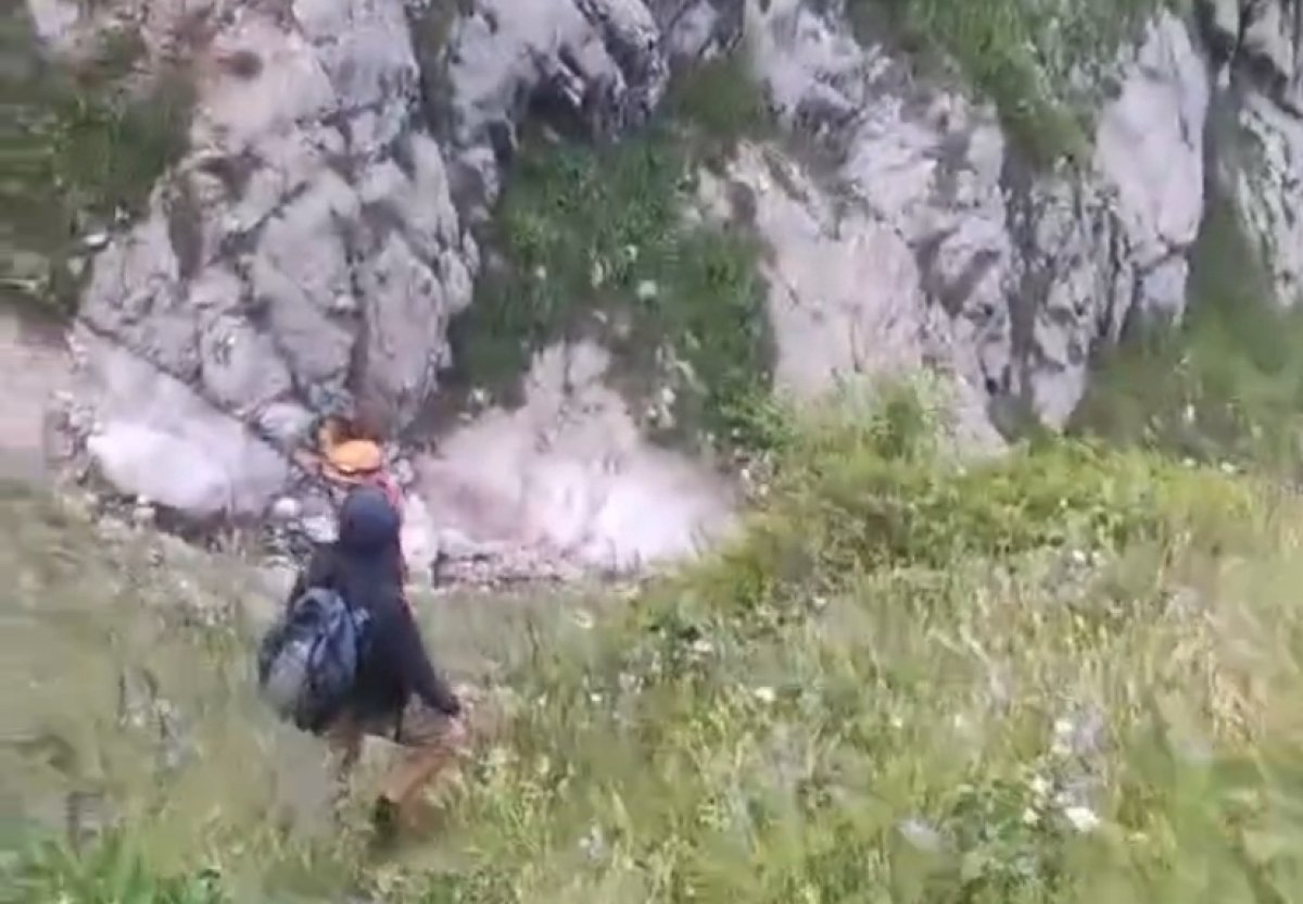 Двое подростков заблудились в горах в Алматинской области