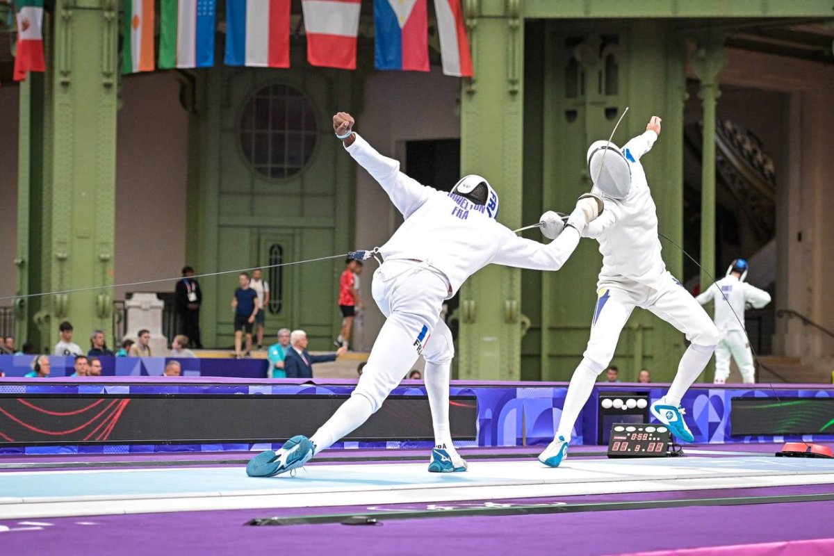Эльмир Әлімжанов Олимпиада ойындарын жеңіспен бастады