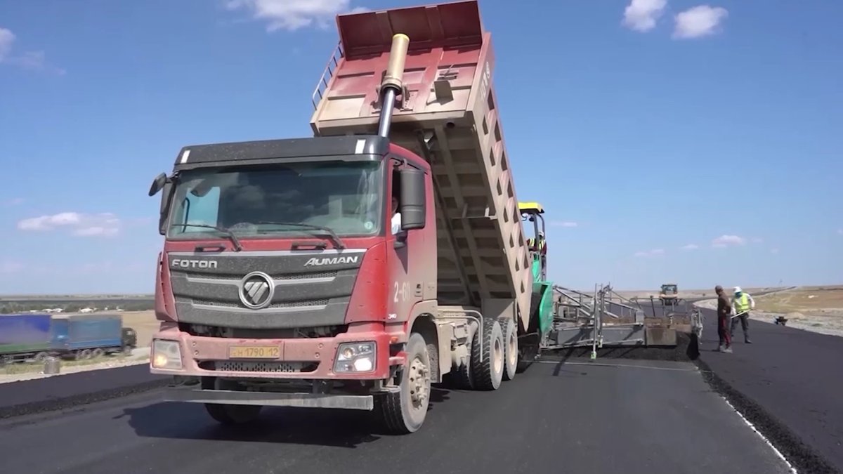 Рекорд: 12 тысяч км дорог в Казахстане охвачены ремонтом в 2024 году