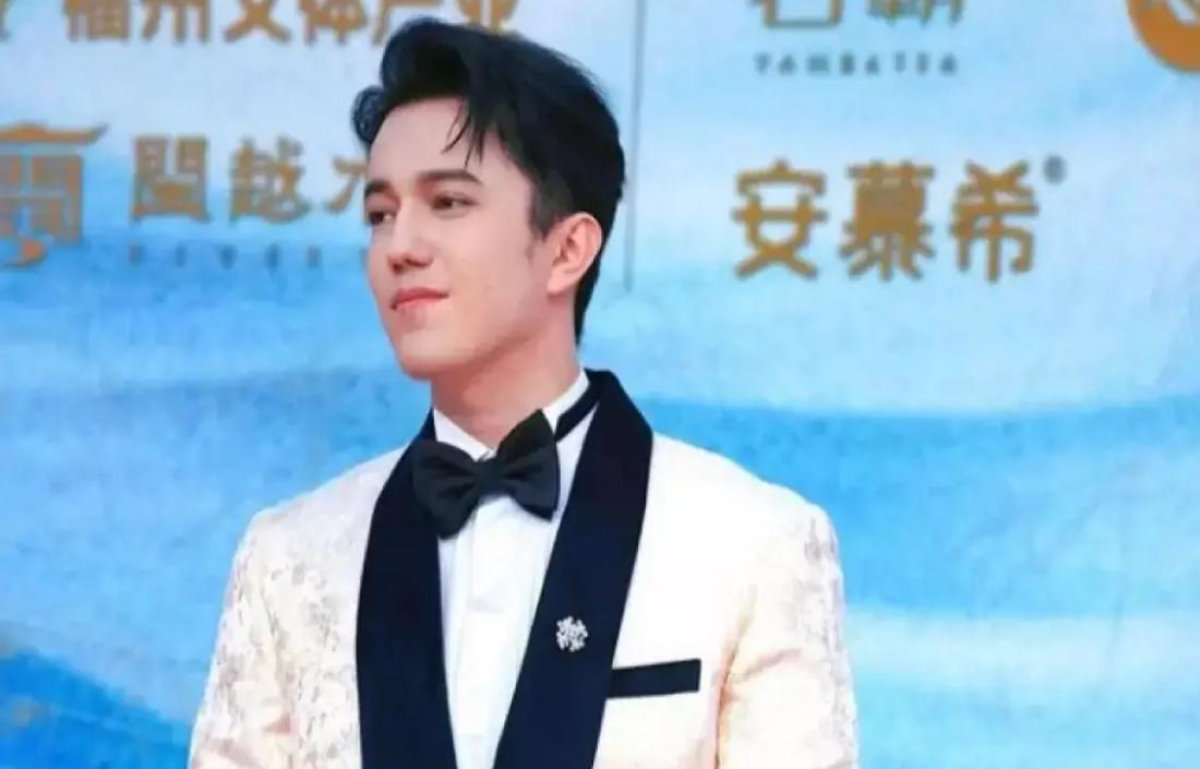 Димаш ҚХР төрағасы Си Цзиньпинмен қалай танысқанын айтып берді