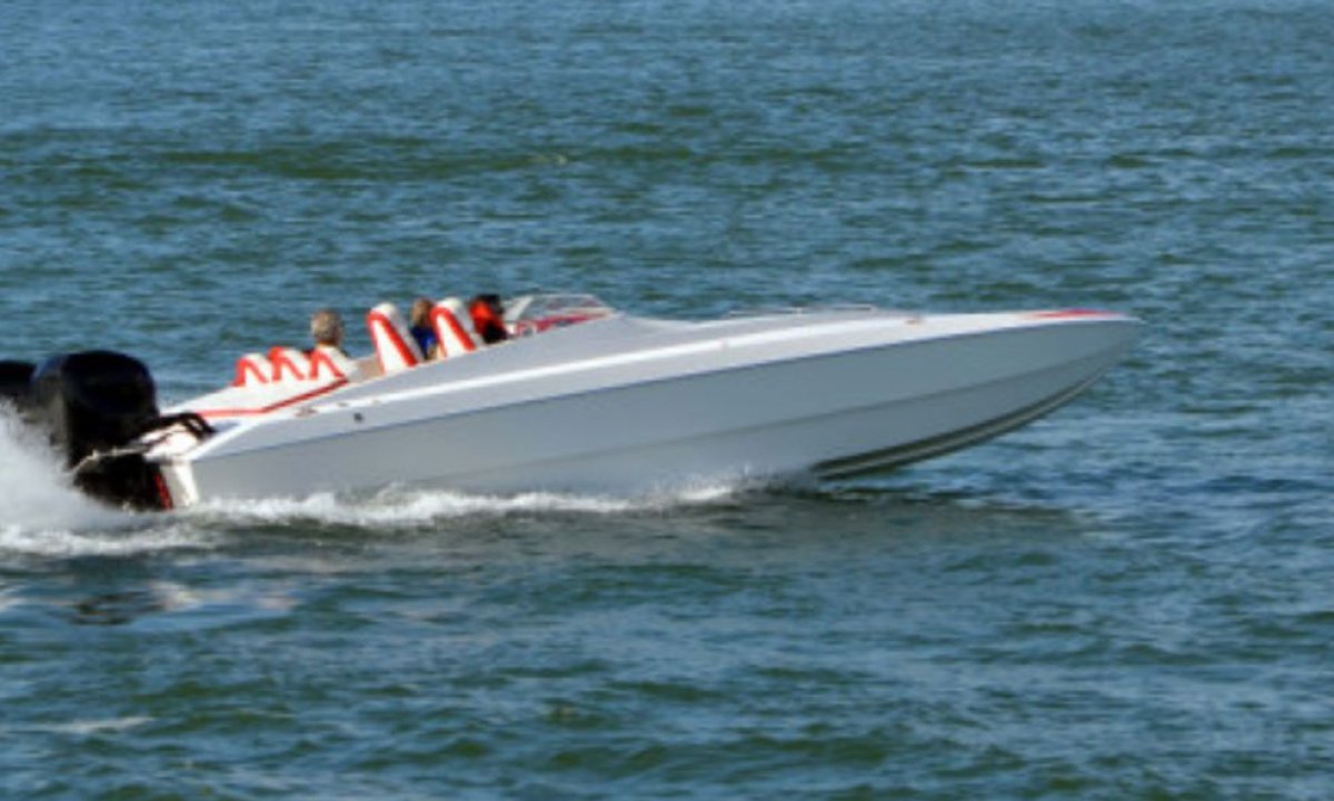 Павлодар облысында қайық аударылып, ер адам қаза тапты