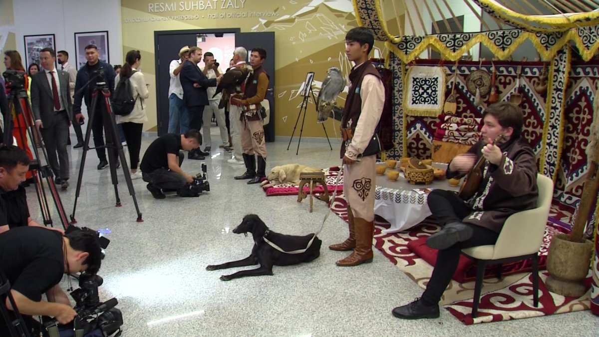 ШЫҰ-ға келген шетелдік делегаттар Көшпенділер ойындарына дайындық барысымен танысты