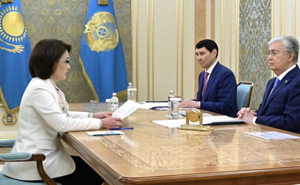 Токаев поручил снизить материнскую и младенческую смертность