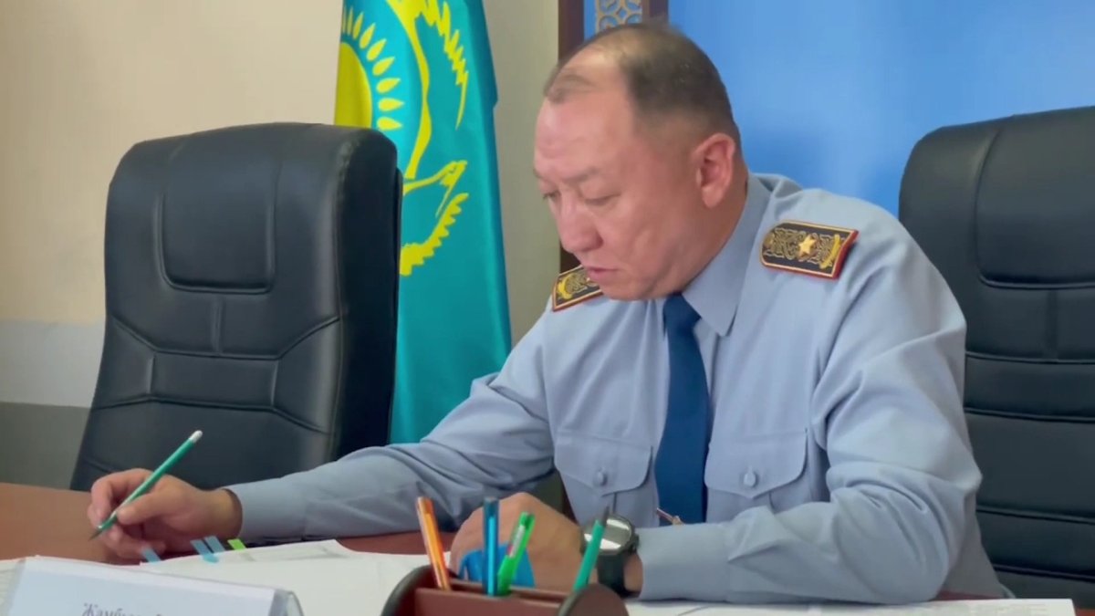 Жамбыл облысы полиция департаментінің бастығы қызметтік тергеуге алынды
