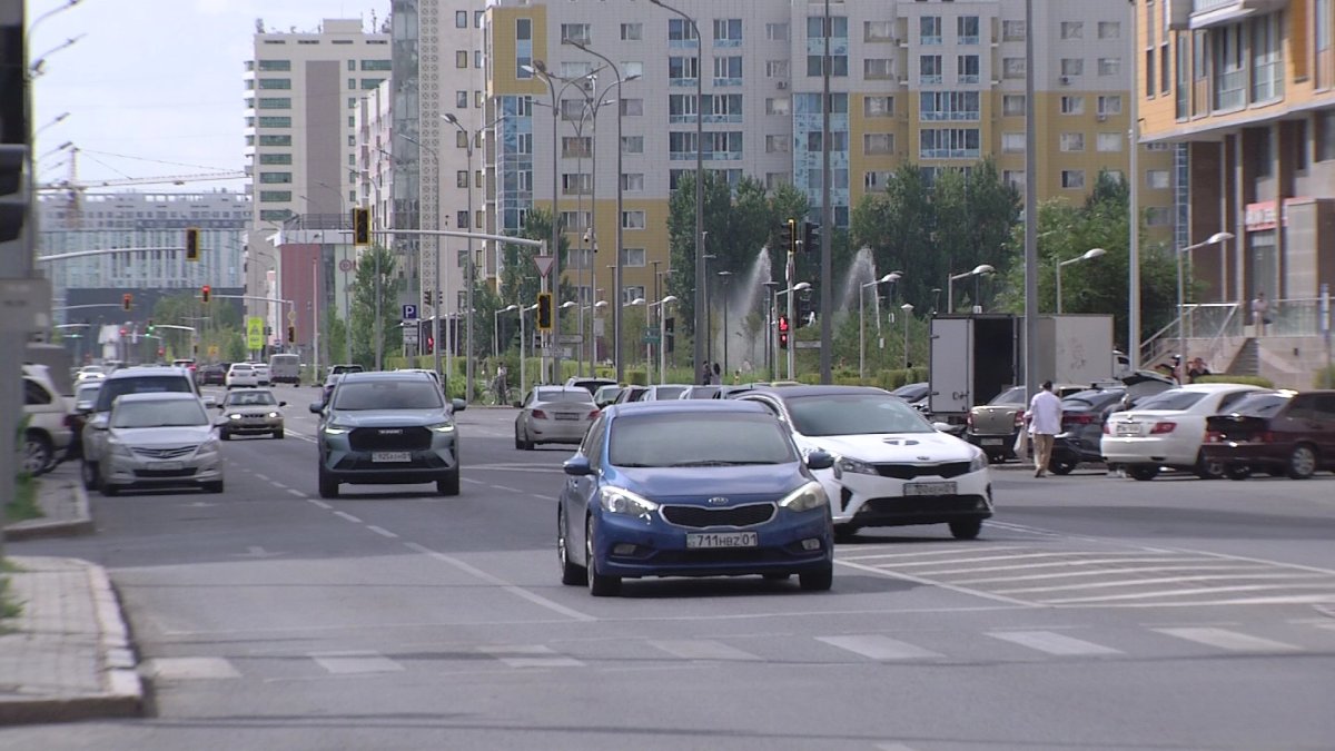 Көлігіңіздің алдыңғы терезесін қараңғыласаңыз айыппұл арқалайсыз