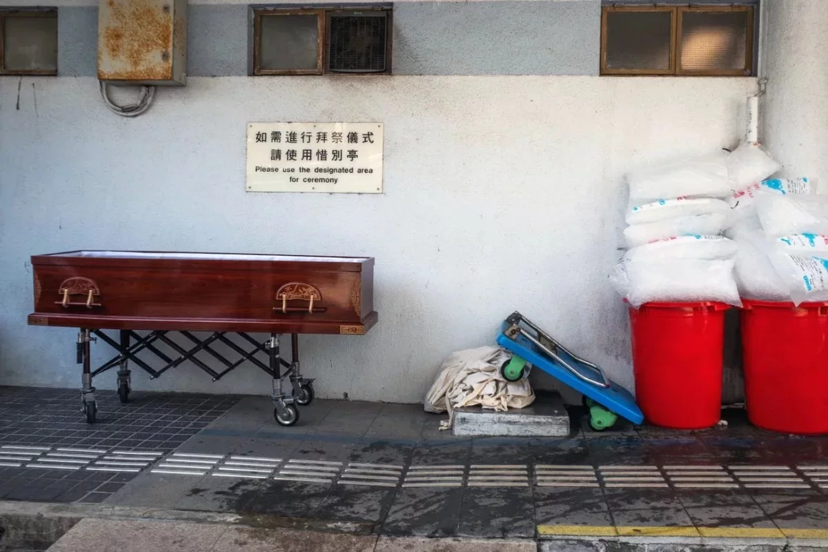 Қылмыстық топ крематорийлерден 4 мың мәйітті ұрлап кетіп, сүйектерін тіс импланттарын жасау үшін пайдаланған