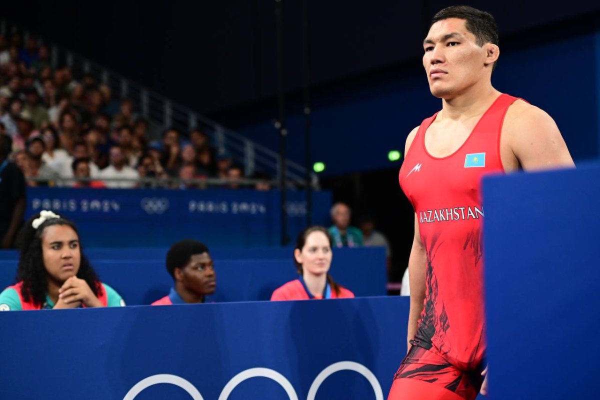 Екі спортшы