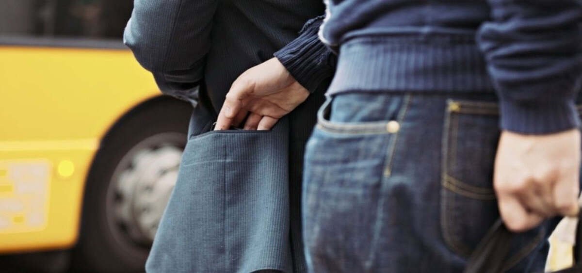 Астанада өзгенің банк картасынан заңсыз сауда жасаған күдікті анықталды