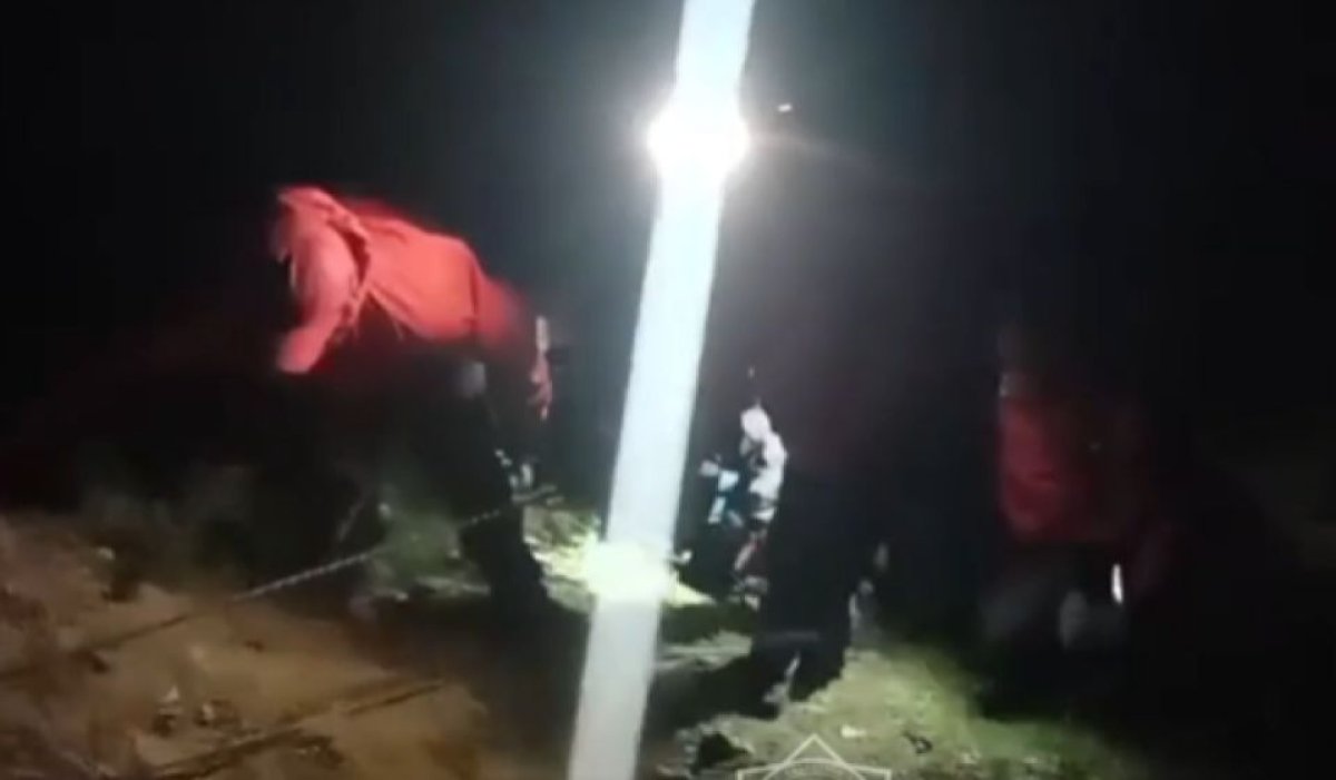 Алматы маңындағы тауларда аяғы мен қолы сынған турист құтқарылды