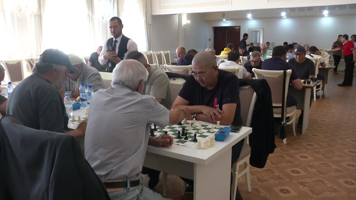 В Караганде прошел турнир по шахматам, организованный партией «AMANAT»