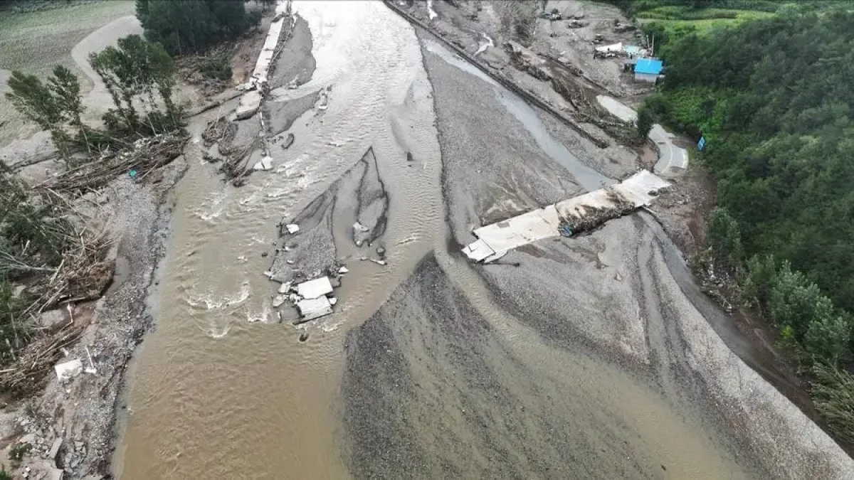 Қытайда нөсер жауын салдарынан 11 адам қаза тауып, 14-і із-түзсіз жоғалып кетті